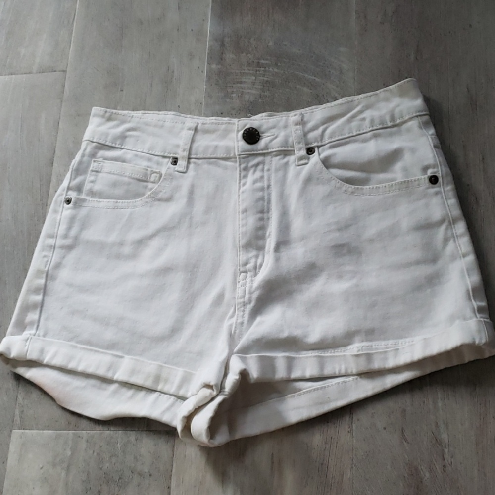 High waisted short